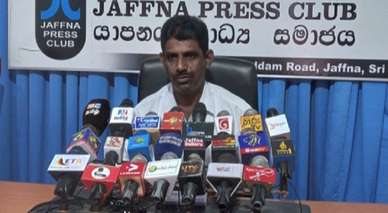 பிரபாகரன் பற்றி  சிவாஜிலிங்கம் பொய் கூறுகிறார் ஈ.பி.டி.பி உறுப்பினர் காட்டம் 