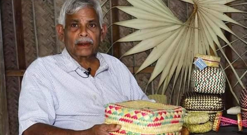 70 வயதிலும் பன்ன வேலையில்  அசத்தும் யாழ்ப்பாண முதியவர்! 