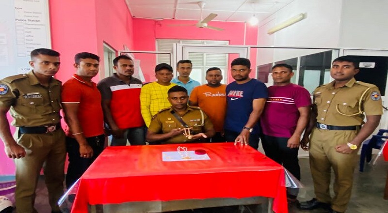 கோப்பாய்  கட்டைப்பிராயில் வீடுடைத்து 16 பவுண் நகை திருட்டு 