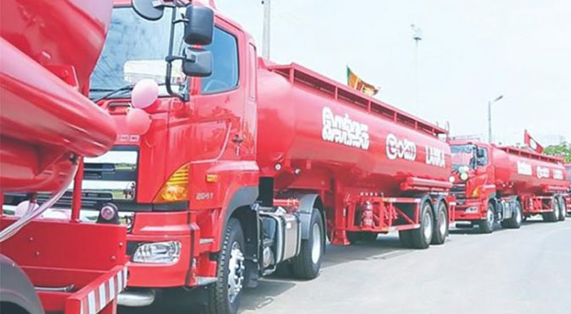 582 எரிபொருள் பௌசர்கள்  தொடர்பாக சிஐடி விசாரணை