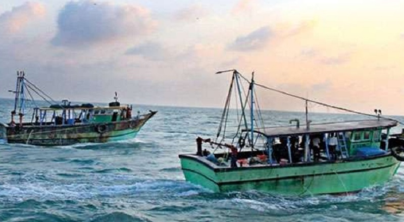 இந்திய மீனவர்களை இலங்கை கடற்பரப்பில் மீன்பிடிக்க அனுமதிப்பதற்கு எதிராக பாரிய போராட்டம் விரைவில் 