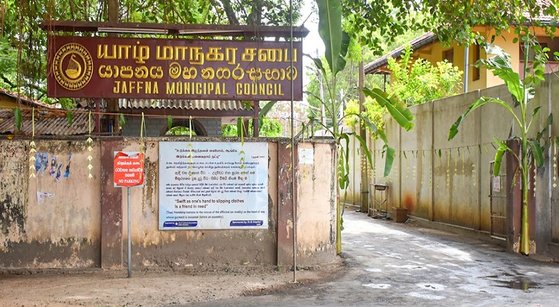 தாங்கள் நினைத்தபடி கடமைக்கு செல்லும் மாநகர உத்தியோத்தர் - கண்டுகொள்ளாத நிர்வாகம்