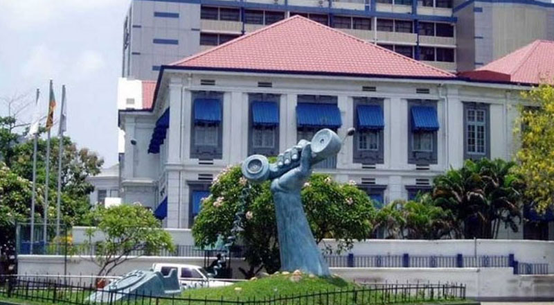 ஸ்ரீலங்கா டெலிகொம் ஊழியர்கள் பணிப்புறக்கணிப்பில்!