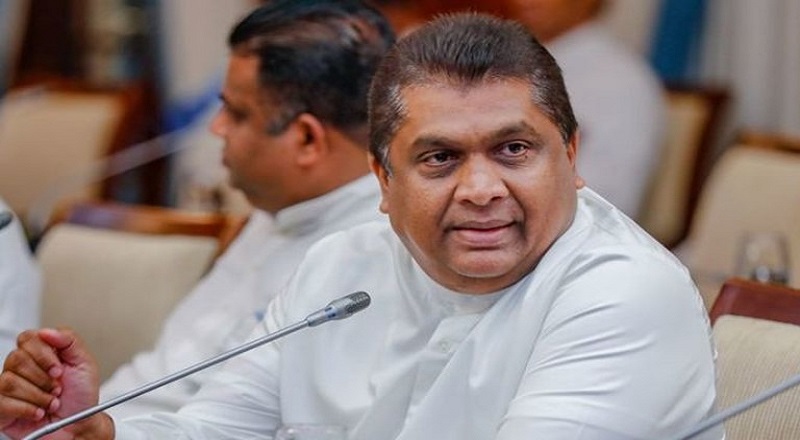 வினைத்திறனான சேவையை முன்னெடுப்பதற்காக வேலைத்திட்டத்தை ஒரு மாத காலத்திற்குள் சமர்ப்பிக்குமாறு லசந்த அழகியவண்ண அறிவித்தார்.