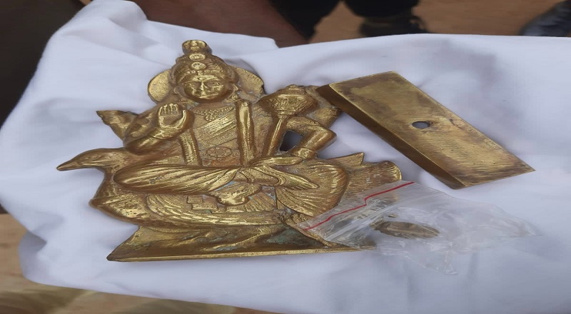 மன்னாரில் இரண்டு பெண்கள் உட்பட மூவர் கைது