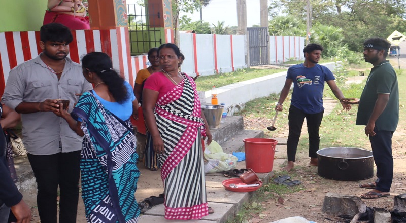 முள்ளிவாய்க்கால் கஞ்சி வழங்கும் செயற்றிட்டமானது இன்று  பொத்துவில் பகுதியில் இடம்பெற்றது.