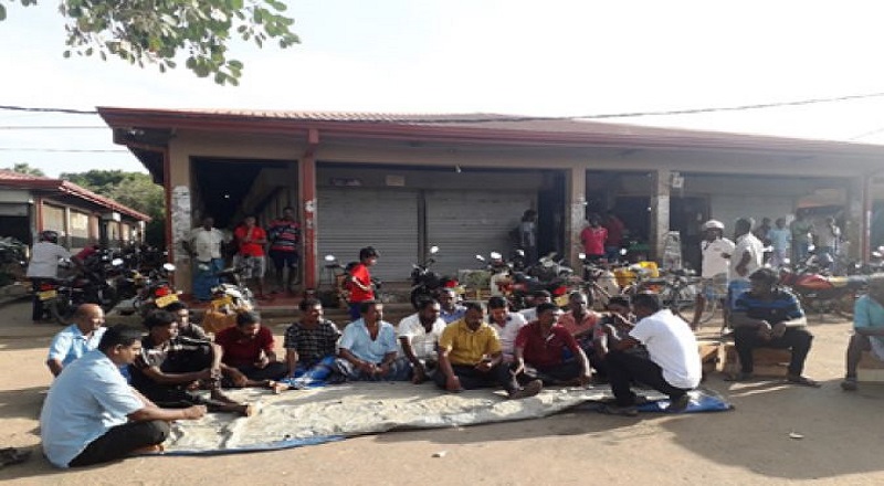 கிளிநொச்சி வர்த்தகர்கள் நாளைய தினம் கடையடைப்பு: பிரதேச செயலகத்தில் இருந்து விடுக்கப்பட்ட எச்சரிக்கை