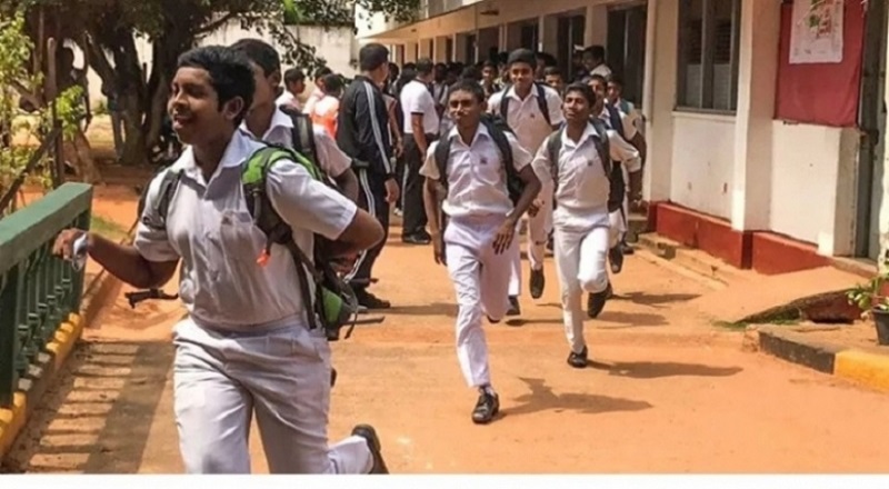 தென் மாகாணத்திலுள்ள பாடசாலைகளில் 323 அதிபர் பதவி வெற்றிடங்கள் காணப்படுகிறது