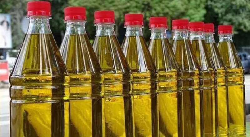 தேங்காய் எண்ணெய் ஆய்வுகள் இன்றி சந்தைக்கு வெளியிடப்படுவதாக குற்றம் சாட்டப்பட்டுள்ளது