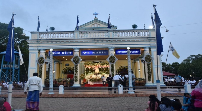 மன்னார் - மடு அன்னையின் ஆவணித் திருவிழா ஆரம்பம் - சுமார் 5 லட்சத்திற்கும் அதிகமானோர் பங்கேற்பு.