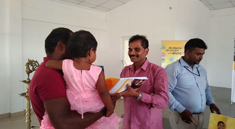 வி.பி.பவுண்டேசன் நிறுவனத்தினால் மாணவர்களுக்கான வங்கி கணக்கு ஆரம்பித்து வைக்கப்பட்டது.