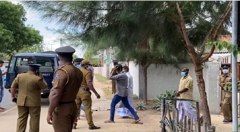 மன்னார் அடம்பன் பகுதியில் இருவர் சுட்டுக் கொலை:சந்தேக நபரை விசேட அதிரடிப் படையினர் தேடுதல்
