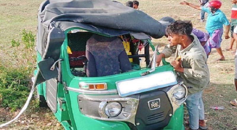 திருகோணமலையில் மதுபோதையில் முச்சக்கர வண்டியை செலுத்தியமையால் நேர்ந்த விபரீதம்