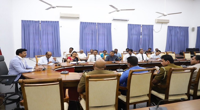 அரசாங்கத்தால் தடைசெய்யப்பட்ட வலைகளை பயன்படுத்த கூடாது : செந்தில் தொண்டமான் கோரிக்கை