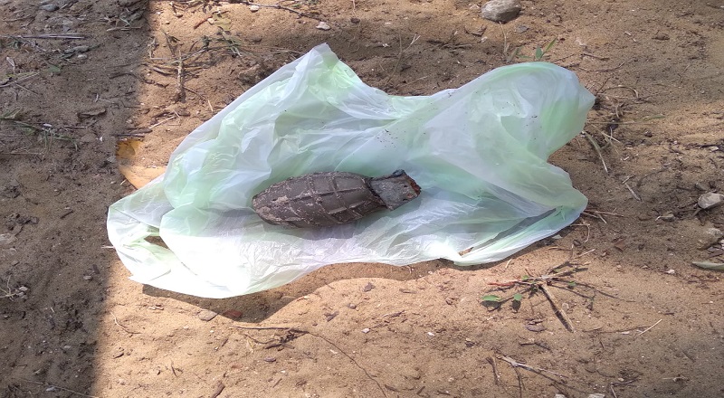 சாவகச்சேரியில் கைக்குண்டு மீட்பு