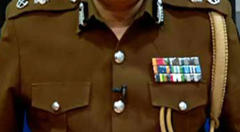தன்னிடம் மரியாதையுடன் பேசாத பொலிஸ் மா அதிபரை இடமாற்றம் செய்யுமாறு ஜனாதிபதியிடம் கோரிய எம்.பி