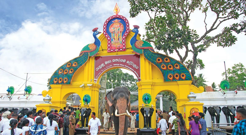 கதிர்காமத்திற்கும் சைவத்தமிழருக்கும் இடையில் இருந்த கடைசித் தொடர்பும் அறுக்கப்படுகின்றதா?