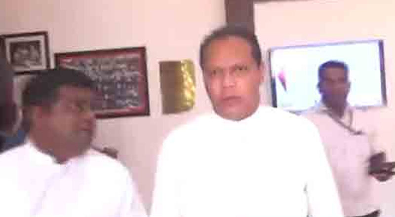 தயாசிறி ஜயசேகரவிற்கு எதிரான முறைப்பாடு தொடர்பில் விசாரணைகள் ஆரம்பம்