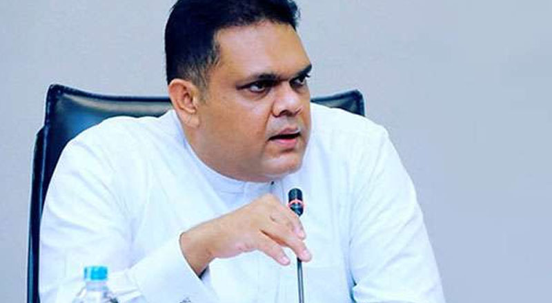 இலங்கை மக்களை வறுமையில் இருந்து விடுவிக்க நடவடிக்கை!