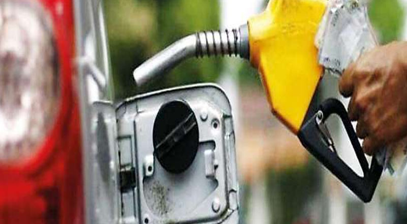 நாட்டில் எரிபொருள் தட்டுப்பாடு: பெட்ரோலிய விற்பனையாளர்கள் சங்கம் வெளியிட்ட அறிவிப்பு