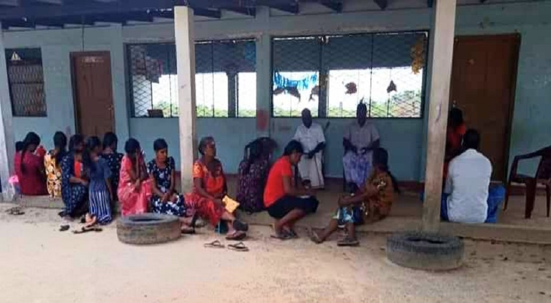 பூநகரி செம்மண் குன்று தெளிகரையில் இடம்பெற்ற மக்கள் சந்திப்பு(புகைப்படங்கள் இணைப்பு)
