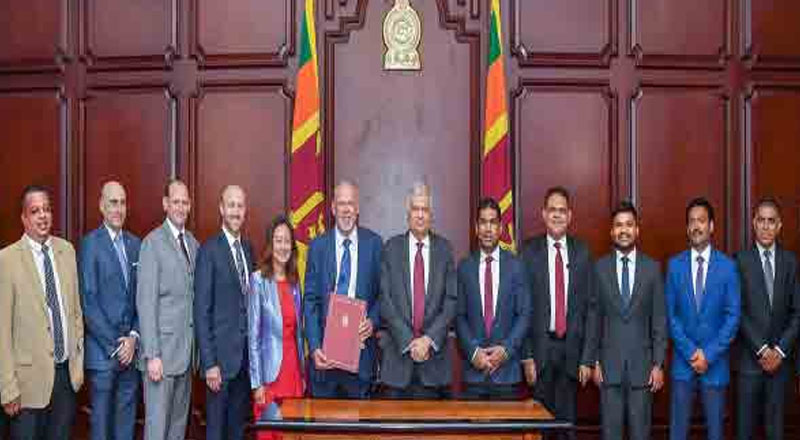 இலங்கைக்குள் தொடர்ச்சியாக  எரிபொருள் விநியோகிக்க  ஒப்பந்தம் கைச்சாத்து!