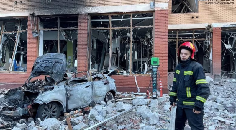 சமீபத்திய உக்ரைன் மீதான ரஷ்ய ஏவுகணை தாக்குதலில் 6 பேர் பலி