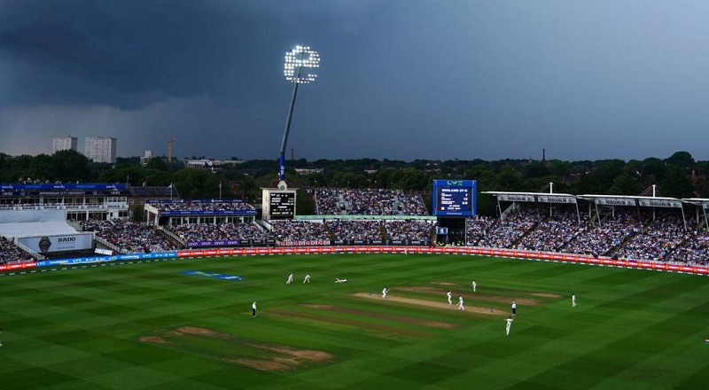 The Ashes - மழையால் பாதித்த மூன்றாம் நாள் முடிவில் இங்கிலாந்து முன்னிலை