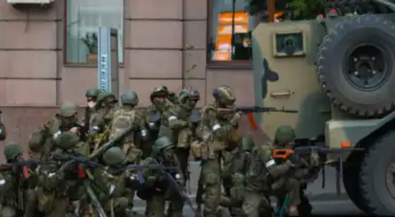 ரஷ்யாவில்  பதற்றம்: இராணுவ தலைமையகம் வெக்னா் கூலிப்படையினர் வசம்