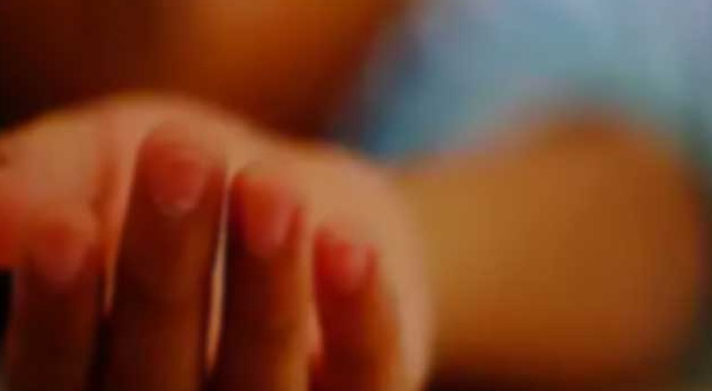 அறையில் கட்டப்பட்டிருந்த தொட்டிலில் சிக்குண்டு சிறுவன் உயிரிழப்பு!