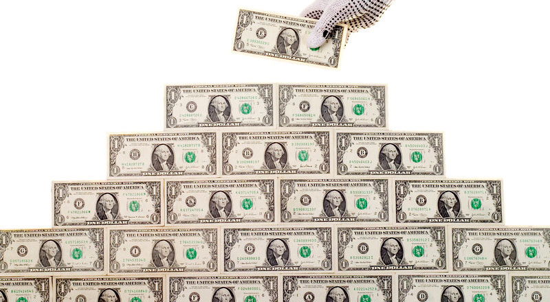 பிரமிட் திட்டம் மூலம் பண மோசடி செய்த 6 பேர் வெளிநாடு செல்ல தடை