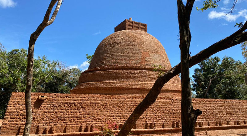 குருந்தூர்மலையில் பதற்றமான சூழ்நிலை: சிங்கள இனவாதிகள் குவிப்பு! திட்டமிட்டபடி பொங்கல் நடைபெறும்!