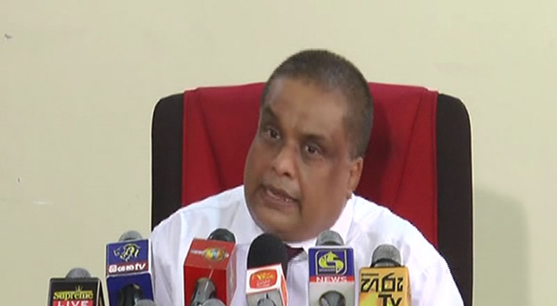 நாடு முழுவதும் வெடிகுண்டுகள் புதைக்கப்பட்டதைப் போன்று எந்த நிமிடமும் வெடிக்கலாம்:  அரச மருத்துவ அதிகாரிகள் சங்கம்