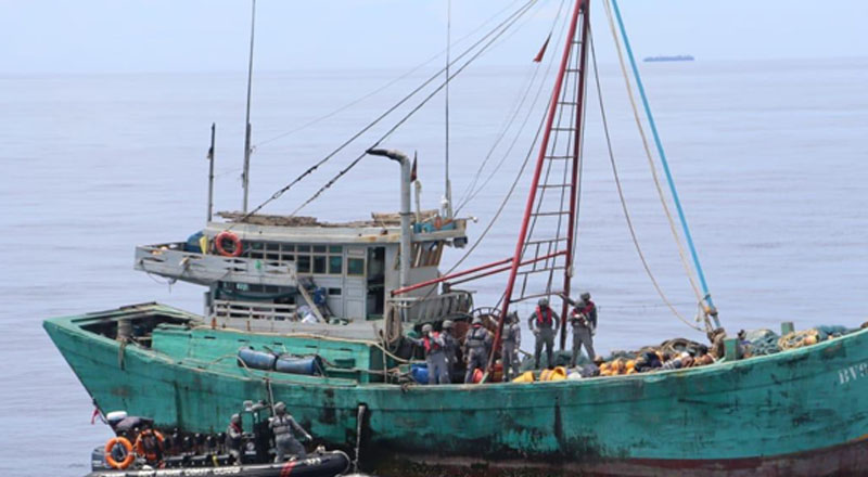 இலங்கையில் இருந்து சென்ற  எட்டுப் பேர் தனுஷ்கோயில் தஞ்சம்!