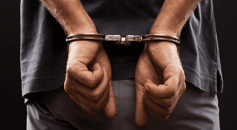 7 வயது சிறுமி ஒருவரை பாலியல் துஷ்பிரயோகம் செய்த சிறுமியின் தந்தை மற்றும் மாமனர்