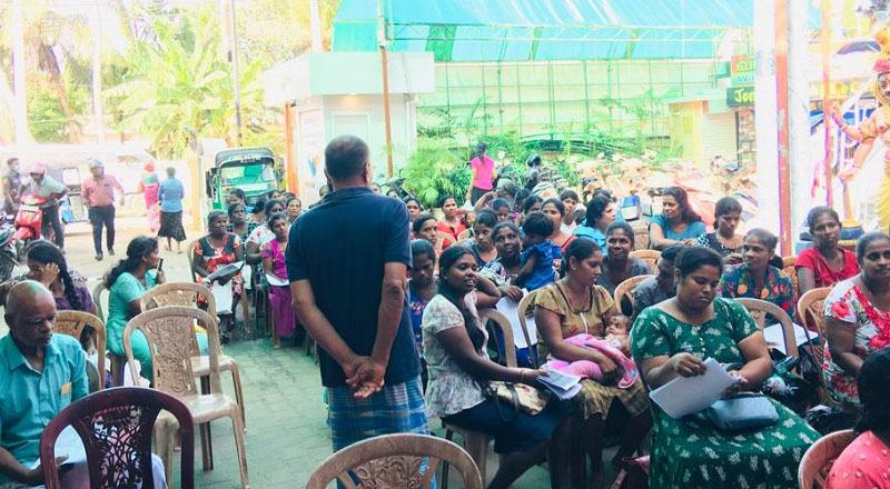 இருநூறு  மாணவர்களுக்கு கல்விக்காக பணம் வழங்கிய தியாகி!