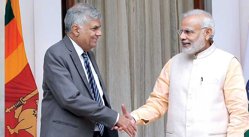 தமிழ் மக்களின் அபிலாசைகளை நிறைவேற்றவும்: ரணிலிடம்  மோடி வலியுறுத்தல்