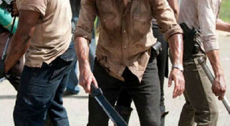 வவுனியாவில் வீடு புகுந்து வாள்வெட்டு சம்பவம்!