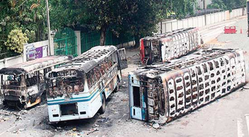 போராட்டத்தின் போது தீயிட்டு எரிக்கப்பட்ட வாகனங்களுக்கு இன்னும் இழப்பீடு கிடைக்கவில்லை