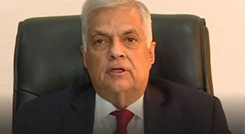 மஹிந்தவுடன் கலந்துரையாடி ஒரு தீர்மானத்தை எடுக்க வேண்டும்: ஜனாதிபதி ஆலோசனை