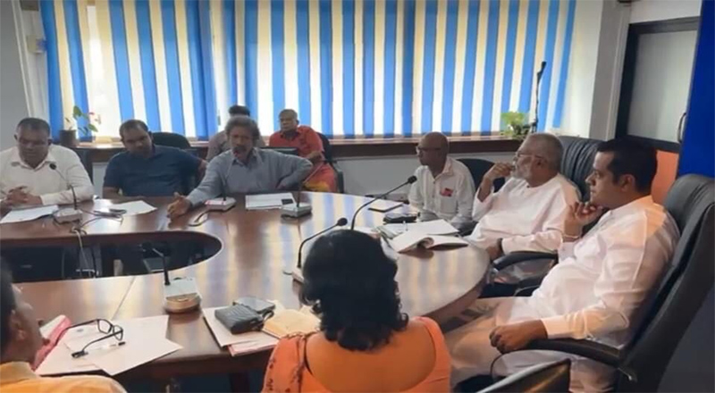 இறால் பண்ணை உரிமையாளர் கலந்துரையாடல் : அமைச்சர் டக்ளஸ் தலைமையில்