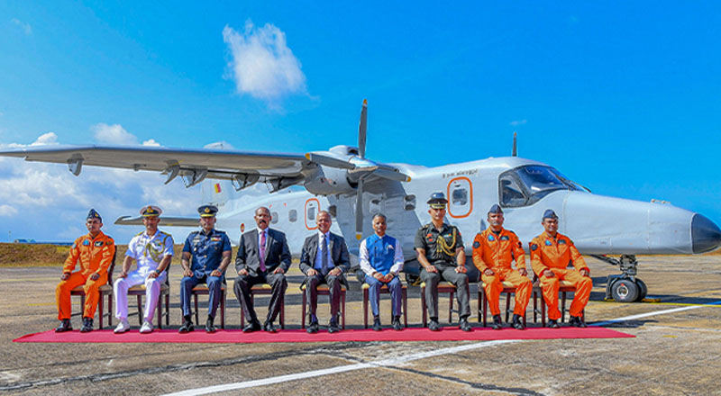 இலங்கைக்கு கண்காணிப்பு விமானம் ஒன்றை வழங்கிய இந்தியா!