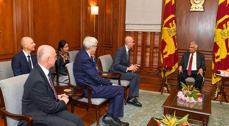 பிரித்தானிய மற்றும் அயர்லாந்திற்கான தூதுவர் ஜனாதிபதியிடம் நற்சான்றிதழ்களை கையளித்தார்!