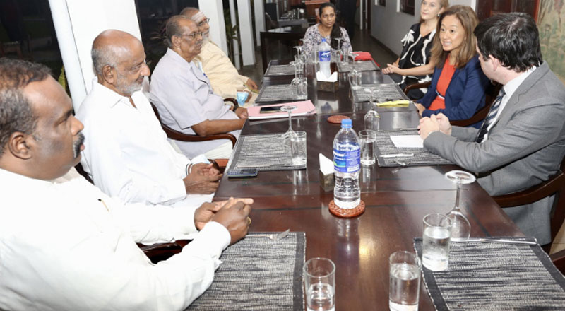 வடக்கின் தமிழ் அரசியல் கட்சிகளினை சந்தித்த ஜூலி சங்!