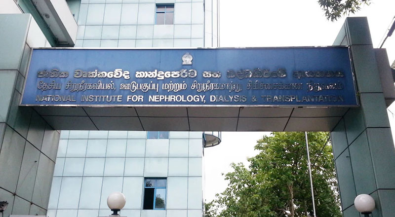 வைத்தியசாலையில் சிகிச்சை பெற்று வந்த நோயாளி மாடியில் இருந்து குதித்து தற்கொலை!