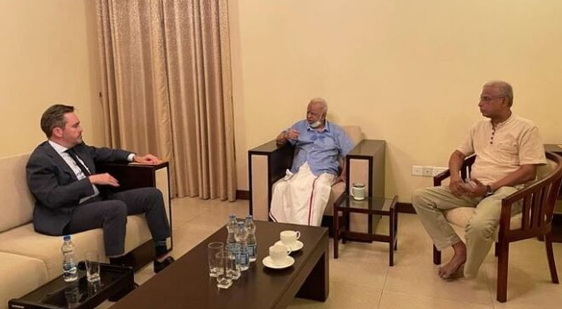 தமிழர்களின் தீர்வு தொடர்பில் முக்கிய பிரதிநிதி ஒருவரை சந்தித்த சம்பந்தன்!