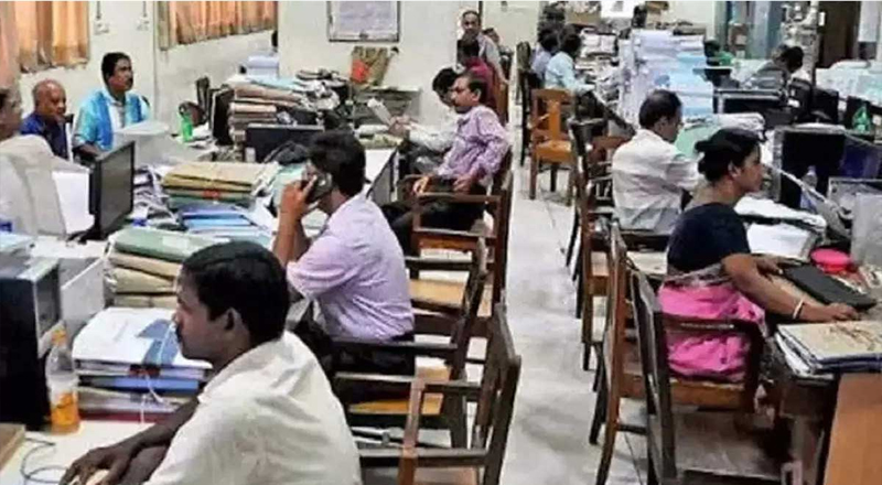 அரசாங்க அதிகாரிகளுக்கு எதிராக  முறைப்பாடுகளைத்  தெரிவிக்க  விசேட  தொலைபேசி இலக்கம்
