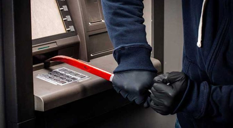 நிட்டம்புவ நகரில் ATM இயந்திரத்தில் இருந்து 76 இலட்சம் பணம் திருட்டு