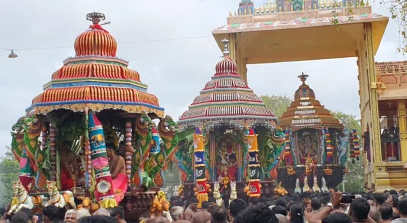 சிறப்பாக இடம்பெற்ற  வடமராட்சி வல்லிபுர ஆழ்வார் ஆலய   தேர்த்திருவிழா!