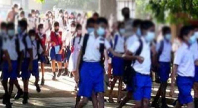 மாணவர்களை இலக்கு வைத்து புதிய வியூகம்!